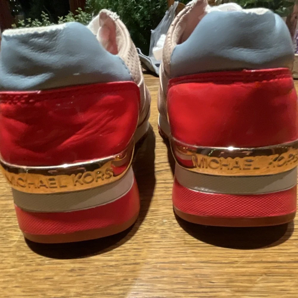 Michael Kors Pink White Red Blue Cushioned Lace-Up Low Top Women's Sneakers